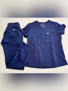 FIGS Technical Collection Scrub Set Women XS Navy V-Neck Straight Leg Medical